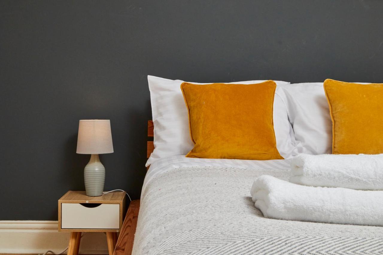 Stylish 2 Bedroom Flat - Close To Newcastle City Centre 盖茨黑德 外观 照片