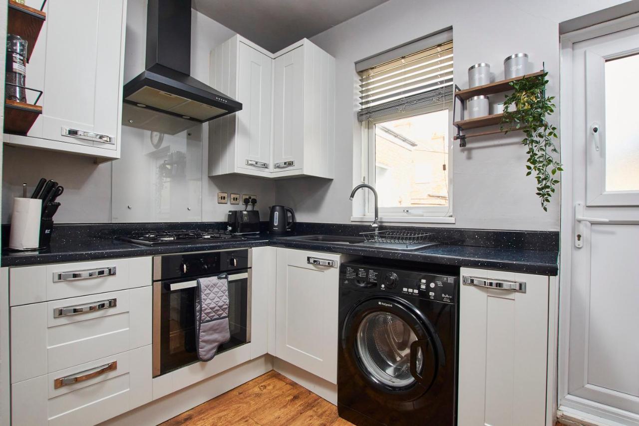 Stylish 2 Bedroom Flat - Close To Newcastle City Centre 盖茨黑德 外观 照片